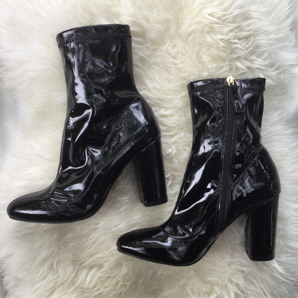 Daya by Zendaya patent leather booties SZ6